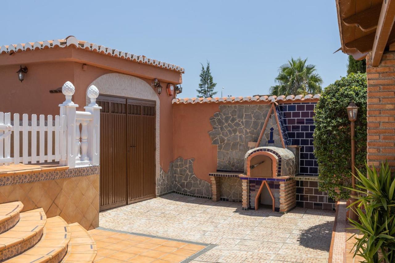 Villa Torres Мотрил Екстериор снимка